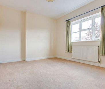 4 bedroom detached house to rent - Photo 6