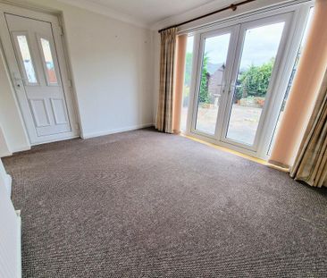 3 bedroom semi-detached house to rent - Photo 4