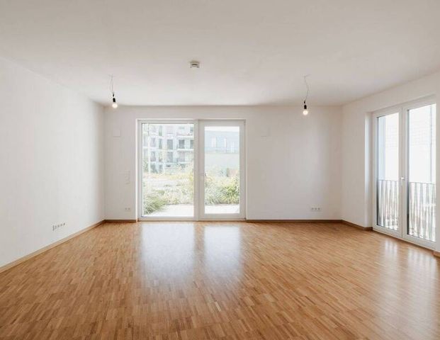 Großzügige 2- ZKB, großer Wohn-Essbereich, Tageslichtbad, sonnige Terrasse - Foto 1