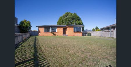 Family Home in Counsell Avenue - Photo 4