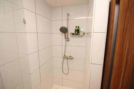 Te huur: Appartement Schoorlstraat in Amsterdam - Photo 2