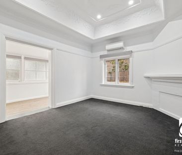 Renovated 3 Bedroom Home in a Convenient Location - Photo 4