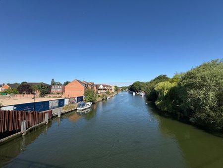 2 Bed Flat, Lynmouth Road, RG1 - Photo 4
