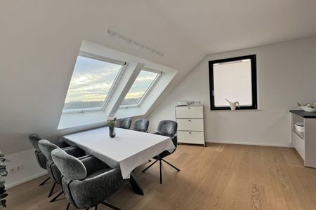 Repräsentative, hochwertig ausgestattete Maisonette-Wohnung “ganz oben” in Stuttgart-Sillenbuch - Photo 2