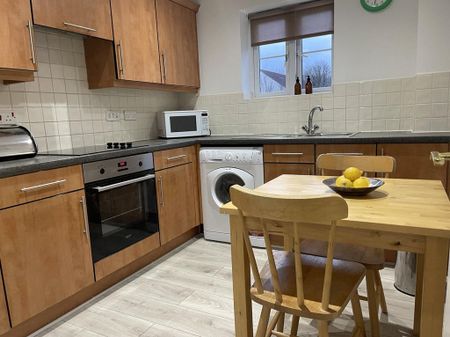 2 bedroom flat to rent - Photo 5