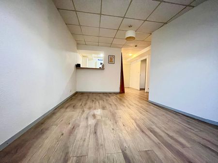 Location Appartement 2 pièces 46m² NANTES 44000 - Photo 2