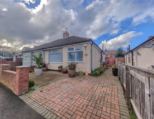 2 bed semi-detached bungalow to rent in Bournemouth Avenue, Middlesbrough, TS3 - Photo 1
