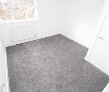 House - Terraced For Rent Castleton Avenue, Treorchy - Photo 3