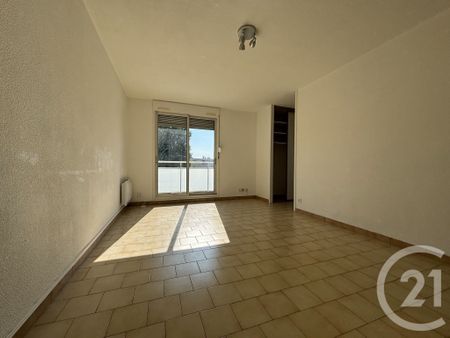 Location Appartement 2 pièces 30m² MONTPELLIER 34090 - Photo 2