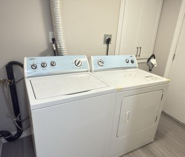 For Lease - 3336 Stoney Crescent, Mississauga, Ontario - Photo 3
