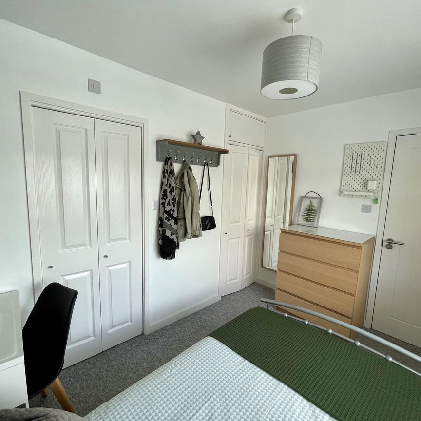 5LR - Professional Co-Living Property - Photo 1
