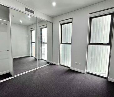 High Level Pristine Near New 2 Bedder Apartment in the heart of Gra... - Photo 1