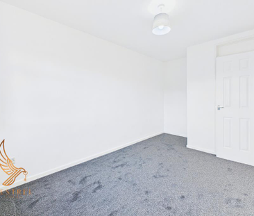 3 bedroom end of terrace house to rent - Photo 4