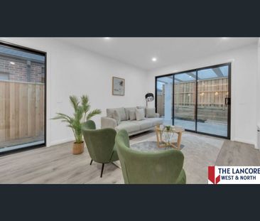 Stylish Brand-New Family Home For Lease in Wollert - Photo 3