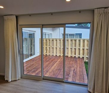 So Convenient - Photo 3