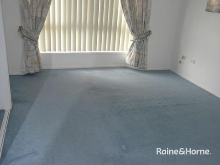 FAMILY HOME IN THE GROVE - Photo 3