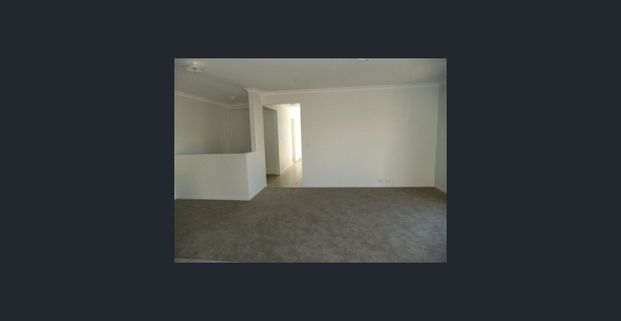 FOUR BEDROOM DELIGHT - WITH AIR CON! - Photo 1