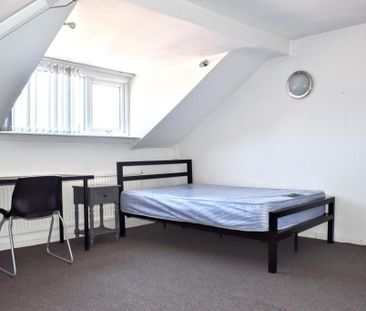 5 bedroom end of terrace house to rent - Photo 6