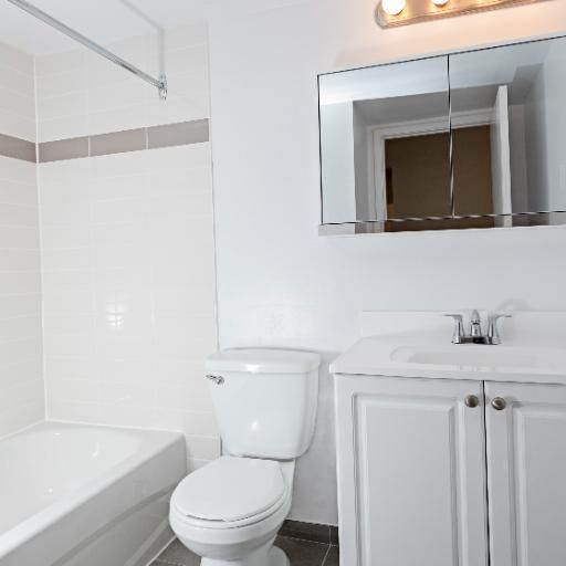 Jardin du carrefour | Appartement moderne 2 1/2 à louer | 1 room for rent | Laval - Photo 1