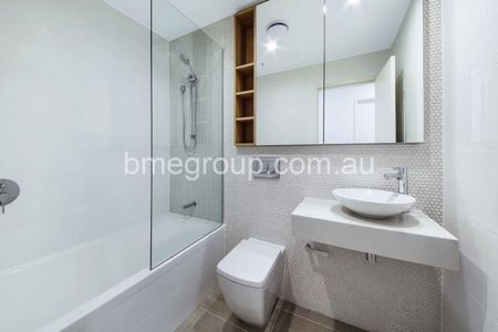 Waterview | Floorboard - Photo 5