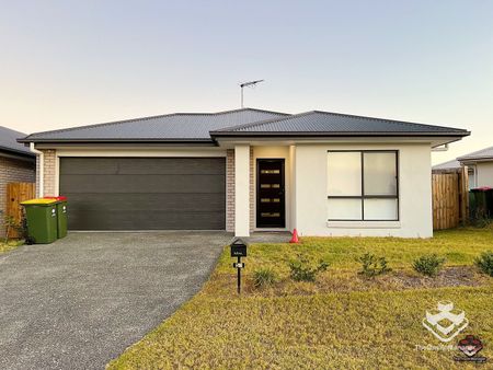 Modern Family Home in Prime Browns Plains Location - Photo 3