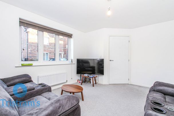 Violet Gardens, Edwalton, Nottingham - Photo 1