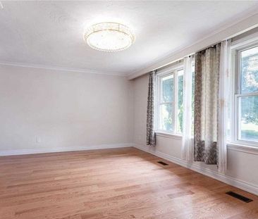 For Lease - 32 Tremely Crescent, Toronto, Ontario - Photo 2