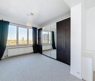 General Jacques: Superb 3bedroom penthouse+terraces+parking - Photo 6