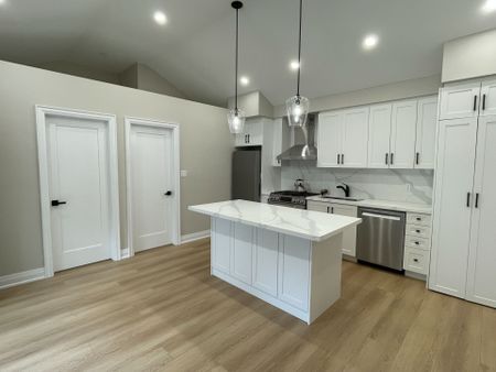 For Lease - 45 Northcliffe Boulevard Unit# Garden, Toronto, Ontario - Photo 3