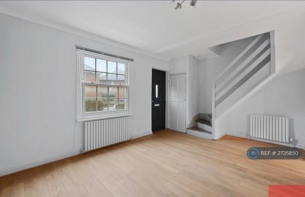 3 bedroom terraced house to rent - Photo 1