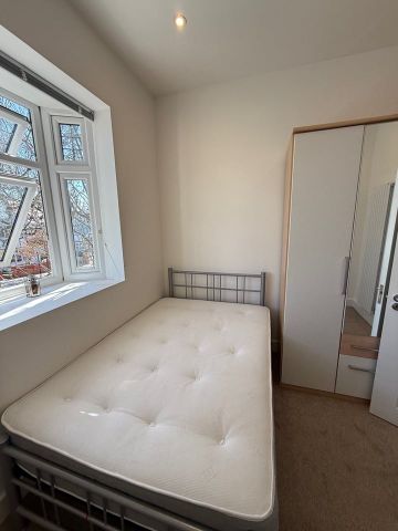 Room in a Shared House, Woodfield Avenue, SW16 - Photo 4