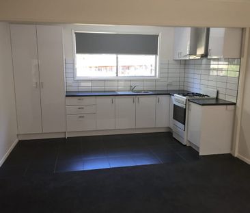 Comfortable and in a great location - Photo 6