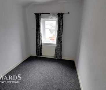 3 bedroom terraced house to rent - Photo 6