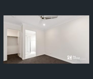 MODERN FAMILY HOME IN KINROSS! - Photo 4