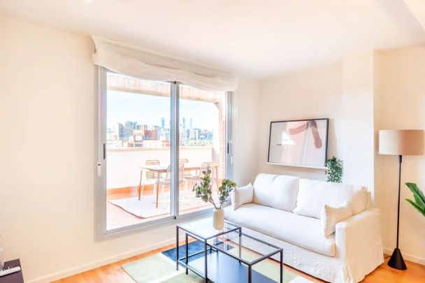 Ático de alquiler en Calle del Pintor Ignacio de Zuloaga, 4, Sanchinarro - Photo 1