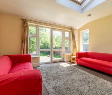 25 Temple Avenue - Photo 1