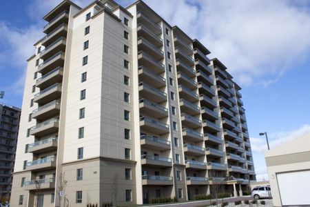 Fallowfield Towers II - Photo 3