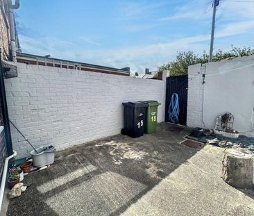 3 bed terraced house to rent in NE64 - Photo 5