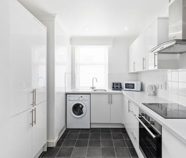 Flat to rent - Photo 1