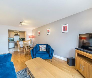 2 bedroom flat to rent - Photo 6