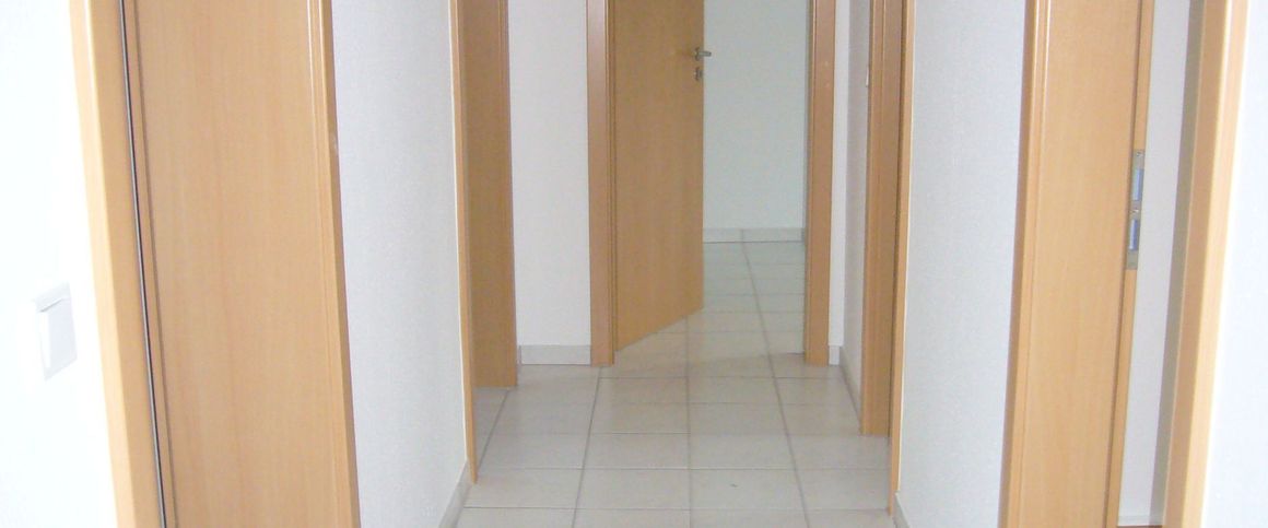 Gepflegte 3-Zimmer-Wohnung mit Balkon! Übernahme Einbauküche möglich! - Photo 1
