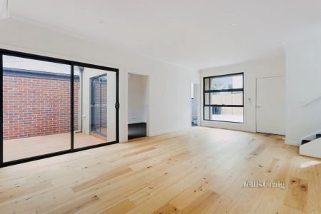 2 Bed, 2 Bath - Photo 2