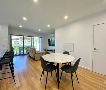 4/158a Croudace Road, Elermore Vale - Photo 3