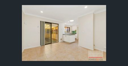 Comfortable Family Living in a Prime Kingsley Location - Photo 2