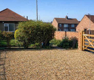 3 bed Bungalow To Let - Photo 6