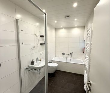 Neuwertige, lichtdurchflutete Maisonette-Wohnung in Sindelfingen! - Foto 3