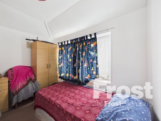 Wiltshire Avenue, Slough, Berkshire,SL2 - Photo 1
