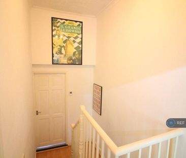 1 bedroom in a flat share to rent - Photo 1