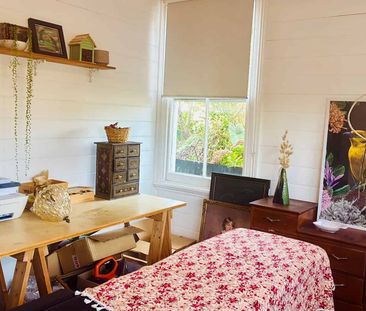 Charming 4BR Home with Outdoor Bath - Photo 3