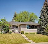 112 Braden Crescent Northwest, Calgary - Photo 2